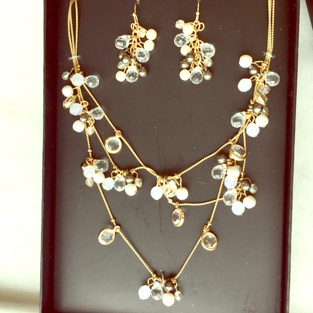 💎Boxed Layered Crystal Necklace & Earrings Set💎